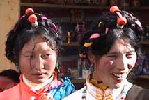 Women in Dzogang